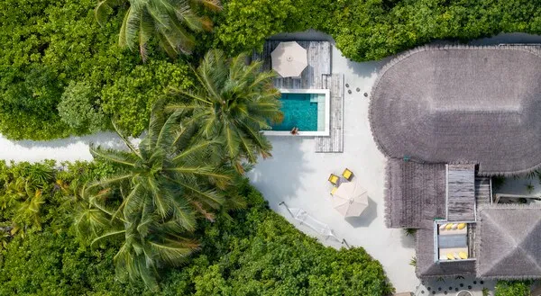 Four Seasons Kuda Huraa